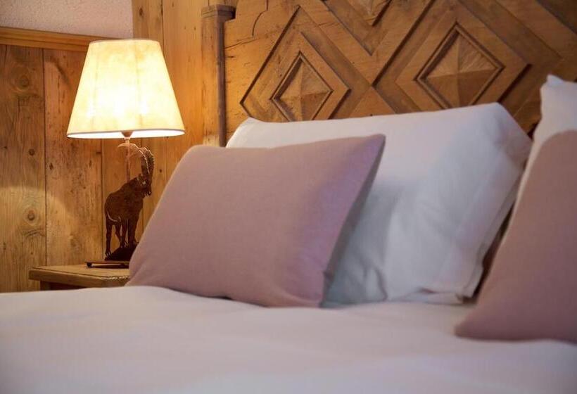 Номер Стандарт, Bouton D Or   Courmayeur