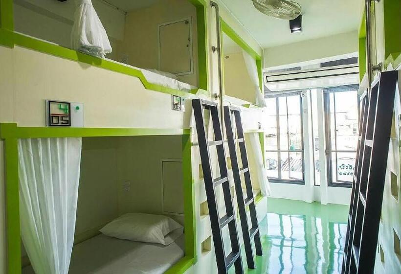 공동 객실, The Port Hostel