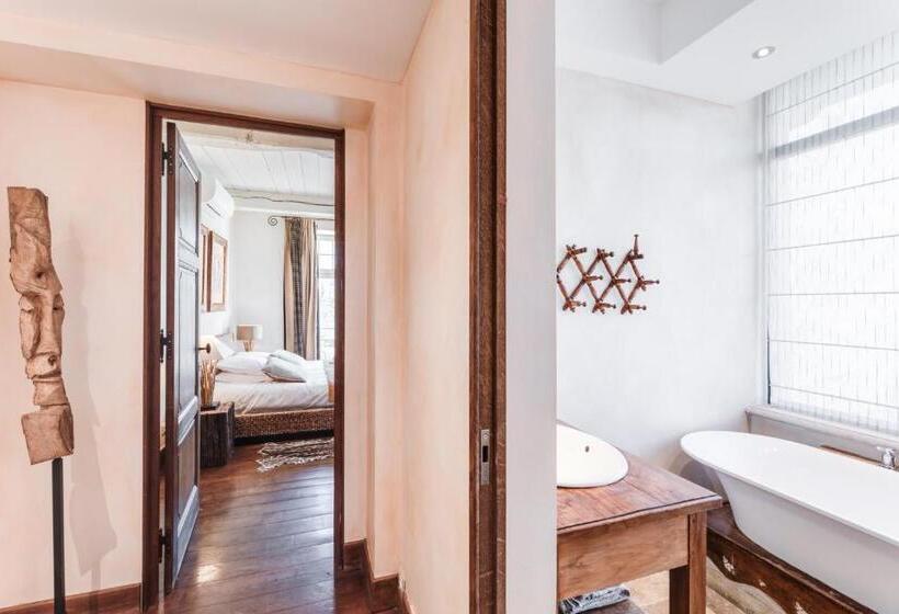 Люкс Повышенной Комфортности, B&b La Villa D'olne