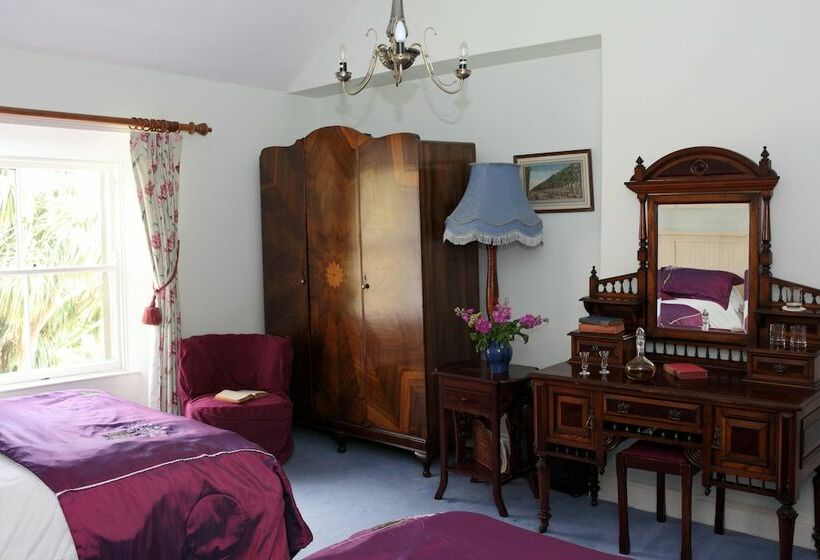 스탠다드 트리플 룸, Ballyknocken House And Cookery School