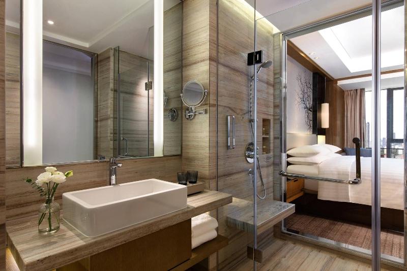 带大床的标准工作室, Ac Hotel By Marriott Boston Cleveland Circle