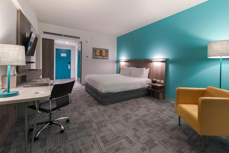 Номер Superior, Holiday Inn   Lima Airport, An Ihg