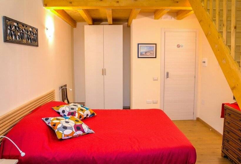 اتاق استاندارد با بالکن, La Cattedrale Bed & Breakfast