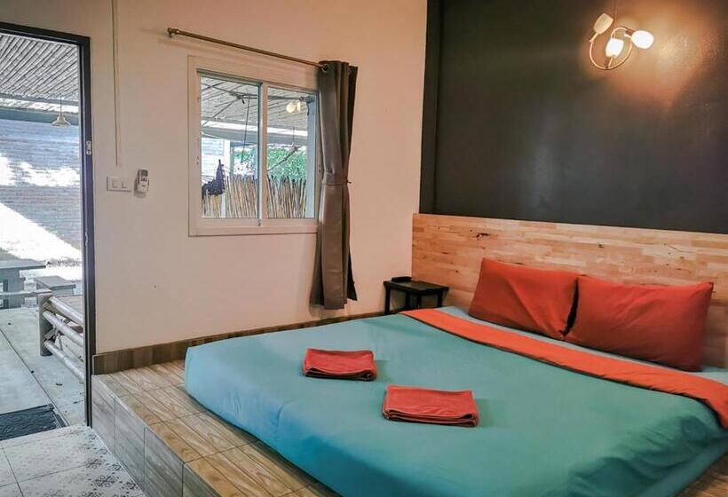 اتاق استاندارد, Glur Hostel