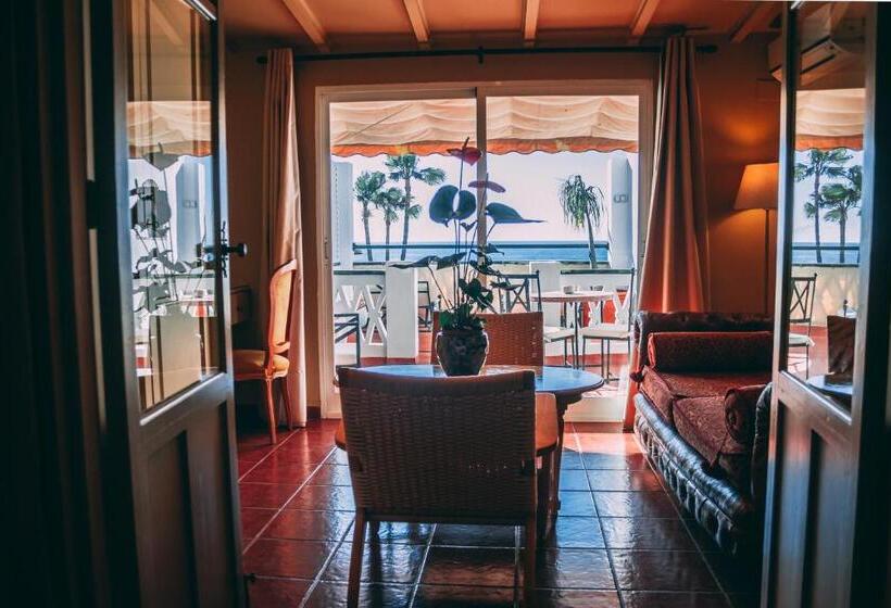 Suite mit Meerblick, Carabeo