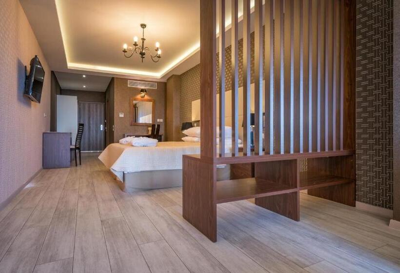 Люкс Панорамный Вид, Elegance Luxury Executive Suites  Adults Only