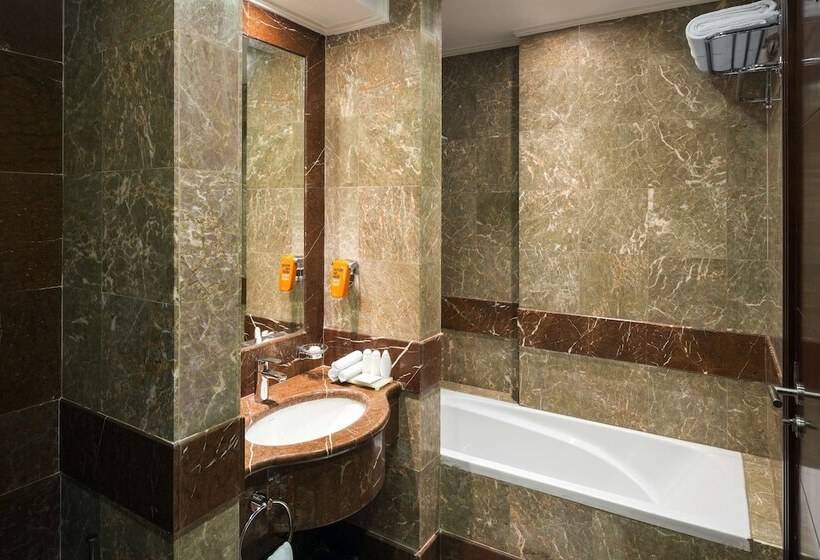 Номер Superior, Park Inn By Radisson Makkah Al Naseem