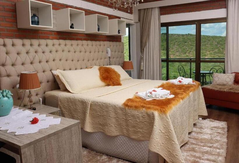 Suite Llit King, Pedra Do Sino