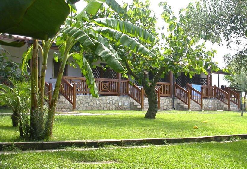 Номер Стандарт Трехместный, Tonicello Hotel Resort & Spa
