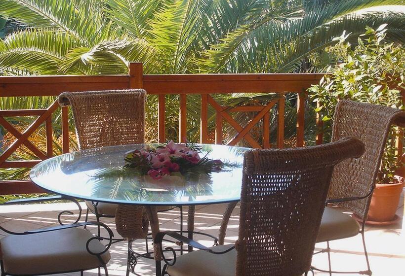 Номер Стандарт Вид на Сад, Tonicello Hotel Resort & Spa