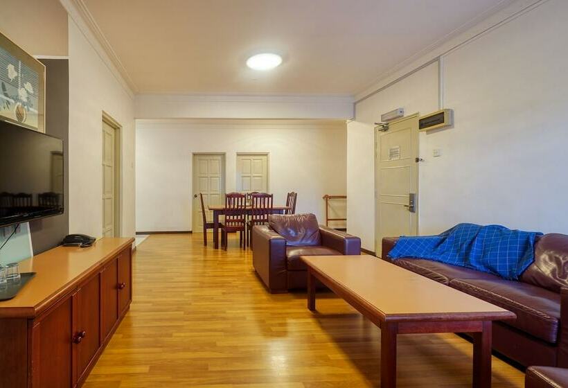 Апартаменты 3 Спальни, Parkland Apartment