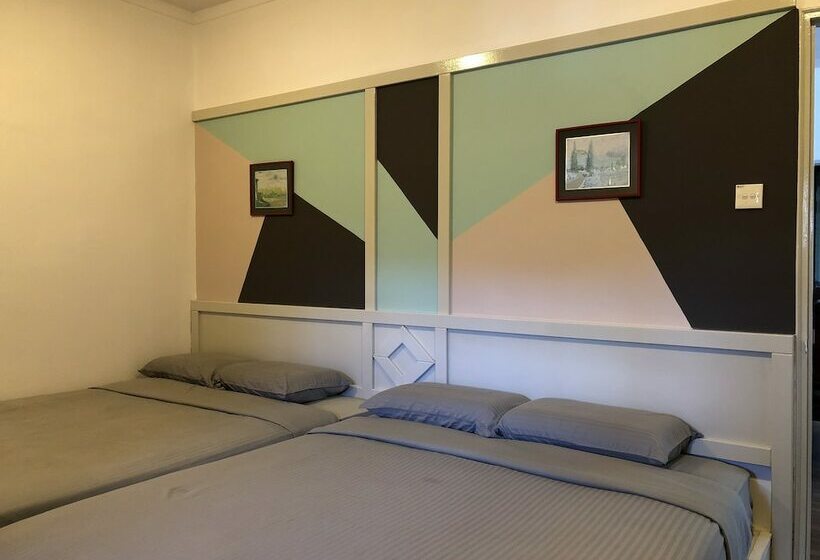 Апартаменты 3 Спальни, Parkland Apartment