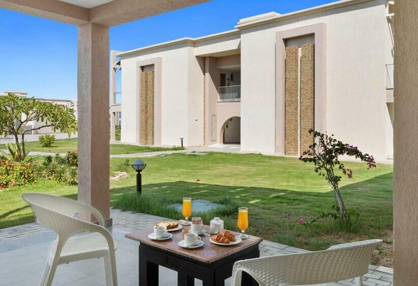 اتاق لوکس, Pickalbatros Sea World Resort   Marsa Alam  Aqua Park