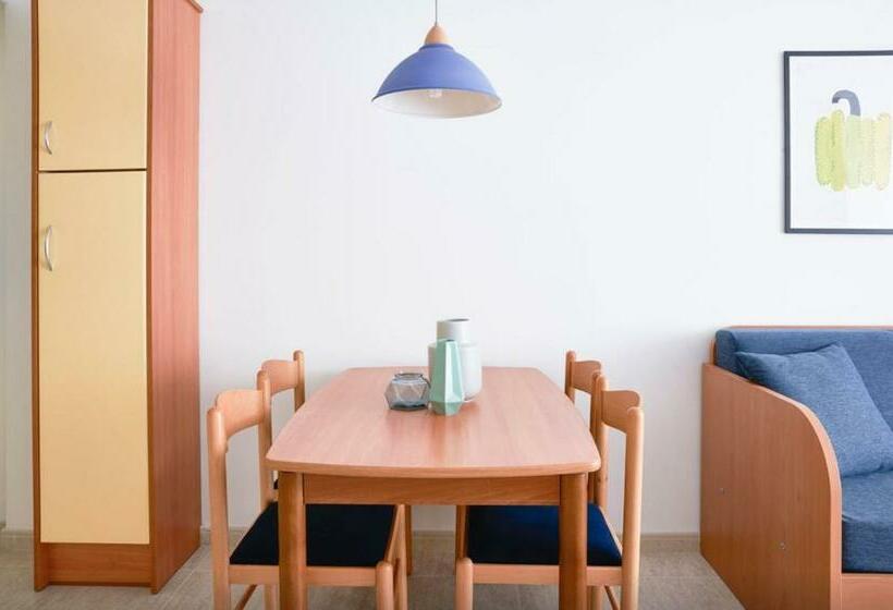 آپارتمان خانوادگی, Beatrix 2000 - Caliu Apartments