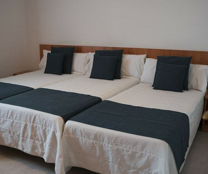 آپارتمان خانوادگی, Beatrix 2000 - Caliu Apartments
