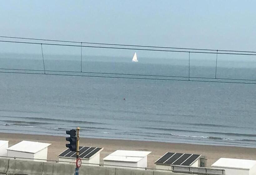 家庭海景房, Duinekeuntje