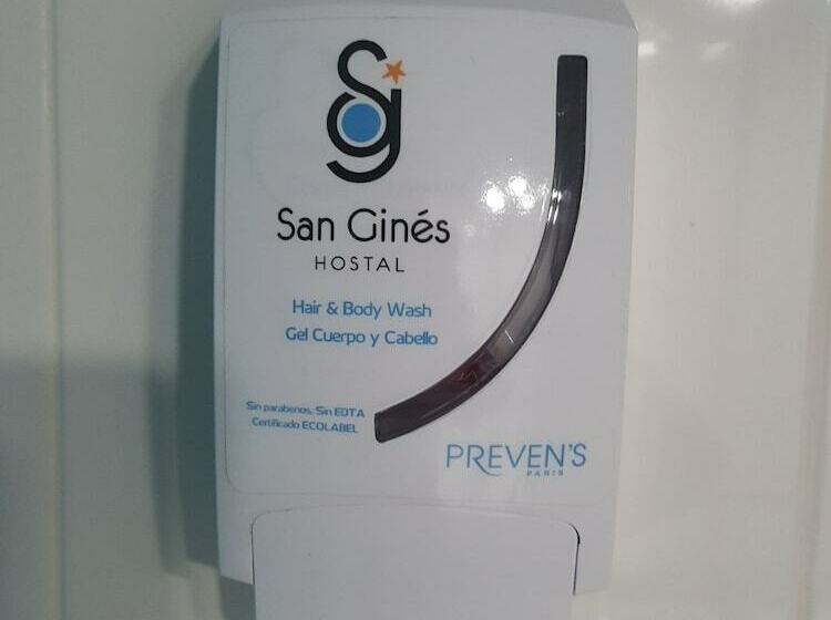 スタンダードルーム, Hostal San Gines