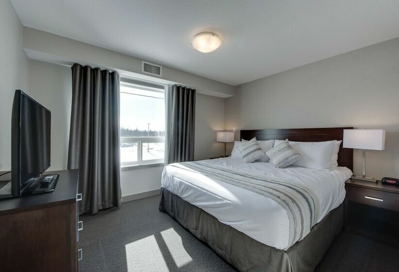 Люкс 2 Спальни, Ramada By Wyndham Grassland