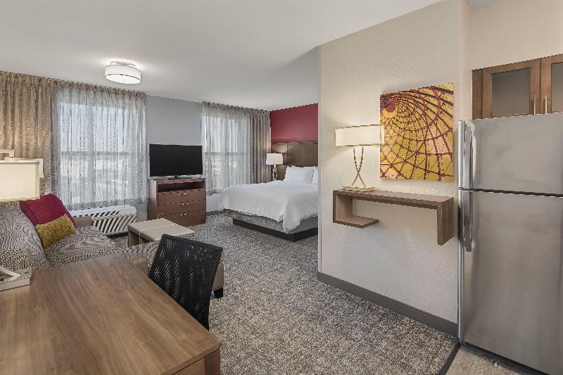 Люкс Кровать Кинг, Staybridge Suites   Florence Center, An Ihg