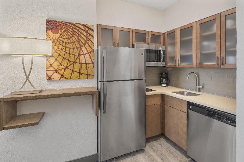 Люкс Кровать Кинг, Staybridge Suites   Florence Center, An Ihg