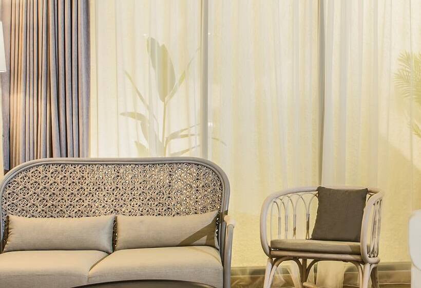 디럭스 룸, Swissbelinn Singkawang