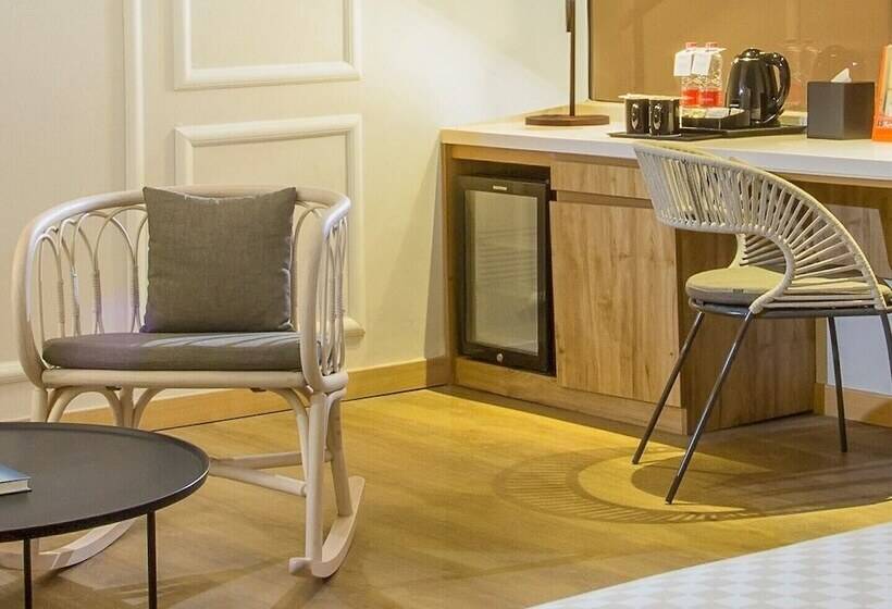 디럭스 룸, Swissbelinn Singkawang