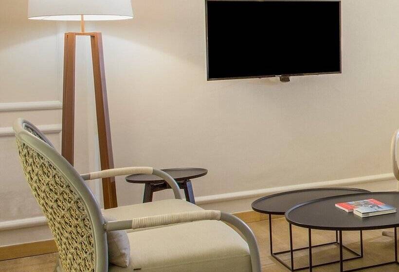 디럭스 룸, Swissbelinn Singkawang