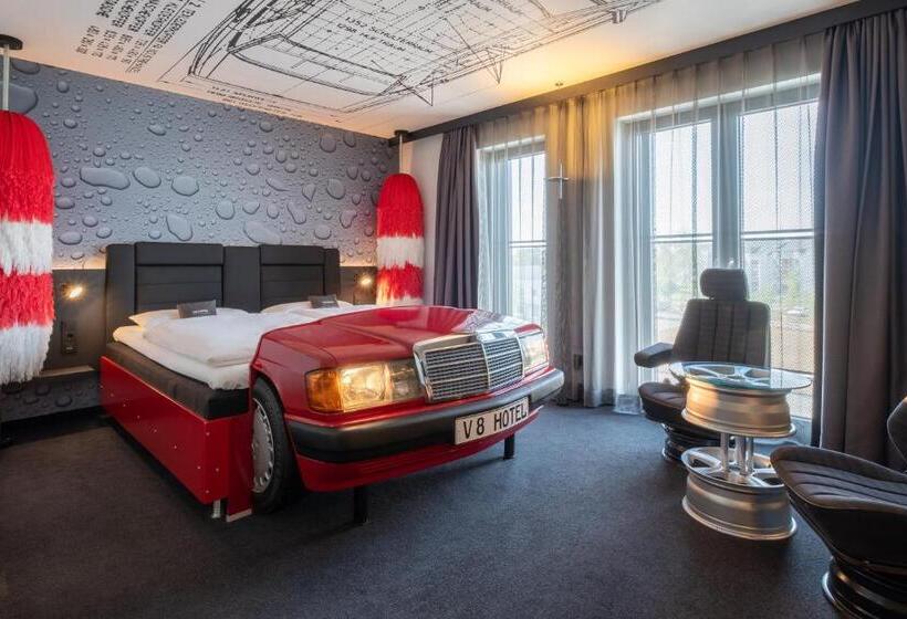Номер Стандарт Тематический, V8 Hotel Köln At Motorworld