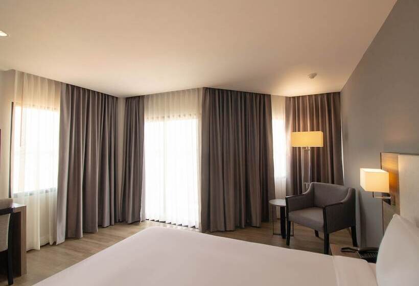 Deluxe room with river view, Fortune View Khong Hotel Nakhon Phanom