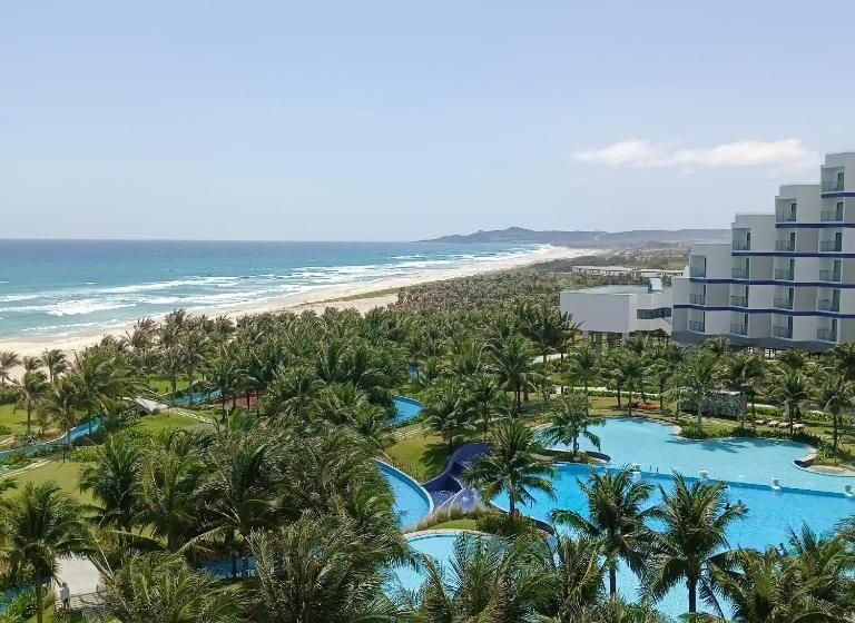 اتاق لوکس با چشم‌انداز دریا, The Western Seaview Cam Ranh Condotel
