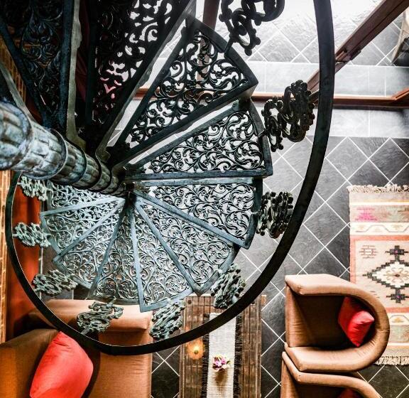 디럭스 패밀리 룸, Chateau Orientale Resort