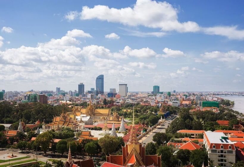 Королевский Люкс, Emion Phnom Penh