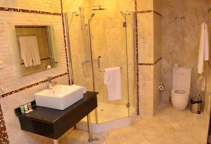 스탠다드 룸, Seasons Hotel & Spa