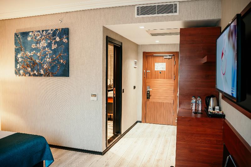 Quarto deluxe, Grand Vaves