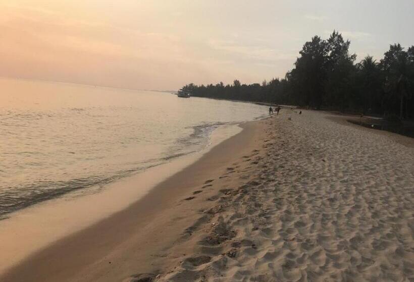اتاق استاندارد با تخت بزرگ, Golden Topaz Phu Quoc Resort