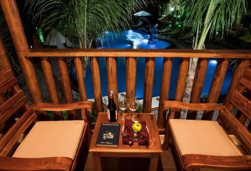 اتاق سوپریور سه تخته, Golden Topaz Phu Quoc Resort