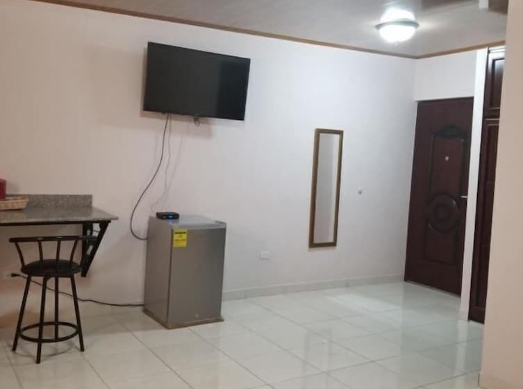 Семейный Номер, B&d Lodgings