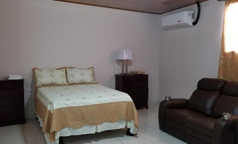 Апартаменты Deluxe 1 Спальня, B&d Lodgings