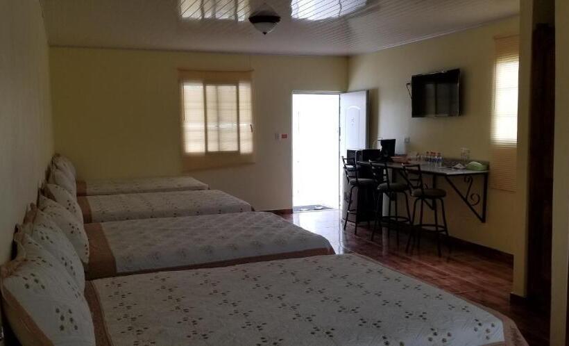 Четырехместный Номер Стандарт, B&d Lodgings