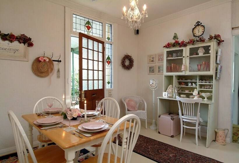 Дом 2 Спальни, Jasmine S Cottage