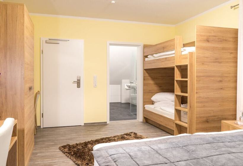 Family Suite, & Restaurant Sparta