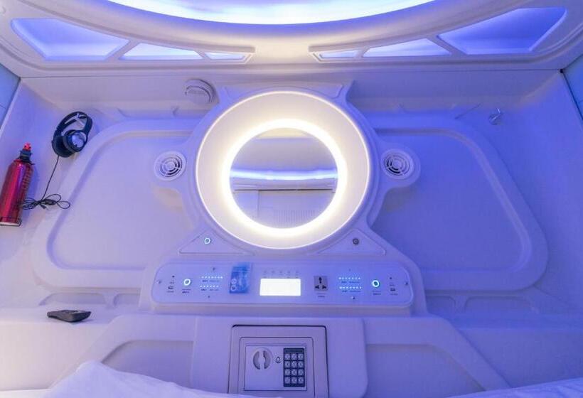 豪华单人间, Seaview Capsule