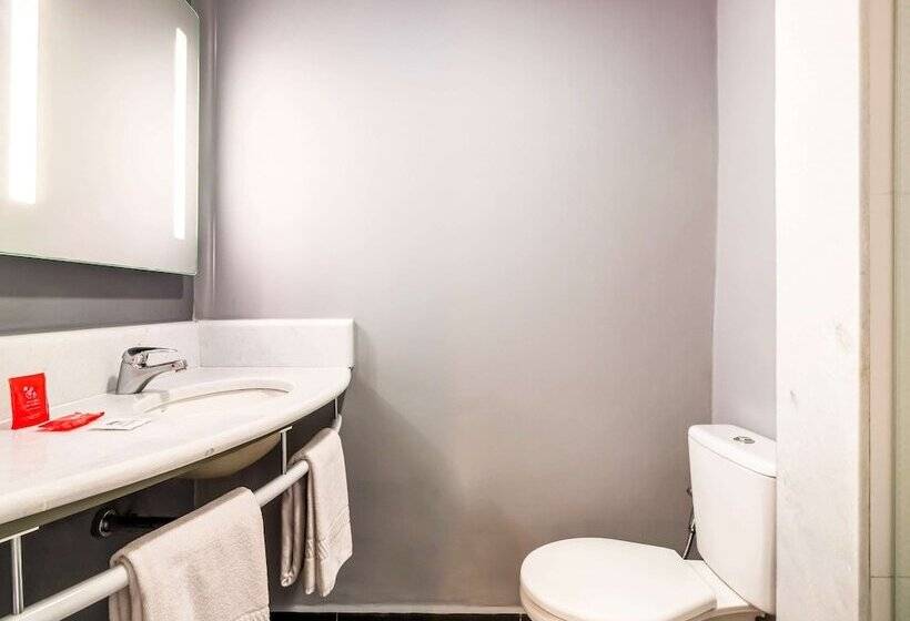 Номер Стандарт, Ibis Marilia
