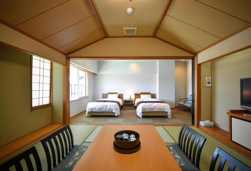 Семейный Номер Superior, Awarakitagata Onsen Kohanso Hanayurari