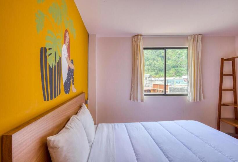 Номер Базовый Совметсный Санузел, Socialtel Baños   Formerly Selina Baños