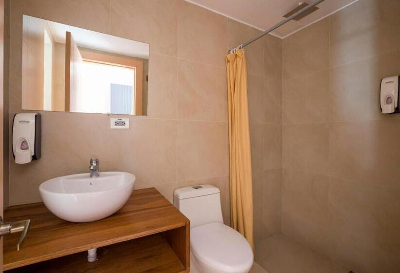 Семейный Номер, Socialtel Baños   Formerly Selina Baños