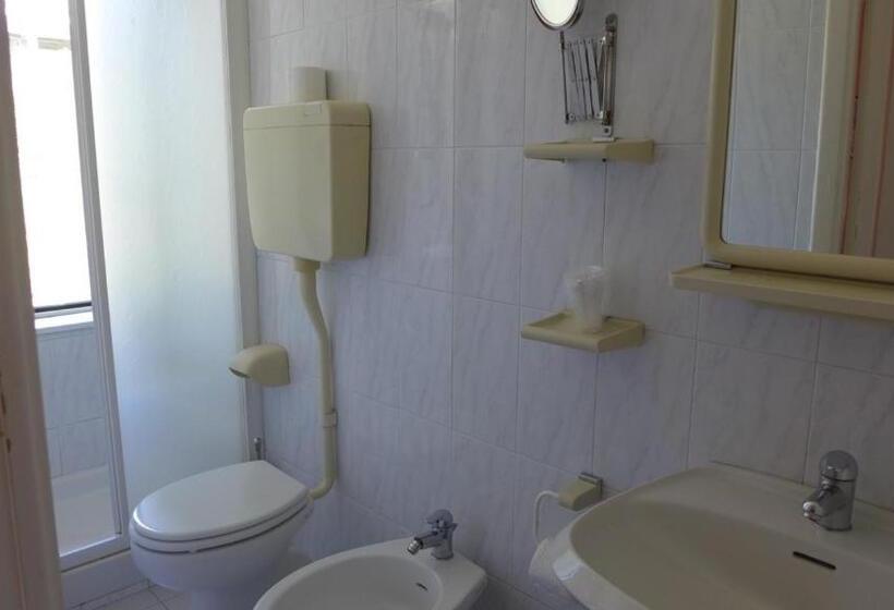 اتاق استاندارد یک نفره, Bed And Breakfast Gioiello