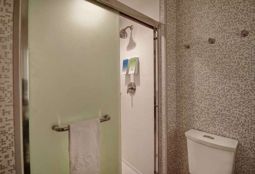스탠다드 스튜디오 킹침대, Home2 Suites By Hilton Blue Ash Cincinnati