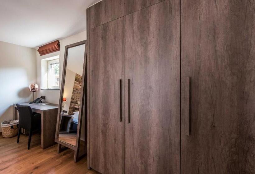 Полулюкс, Koru Hôtel & Private Wellness