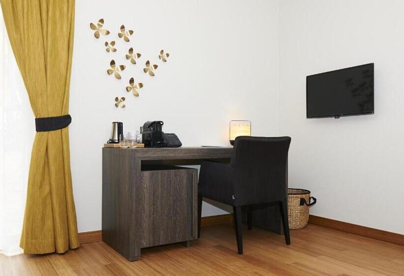 Люкс, Koru Hôtel & Private Wellness